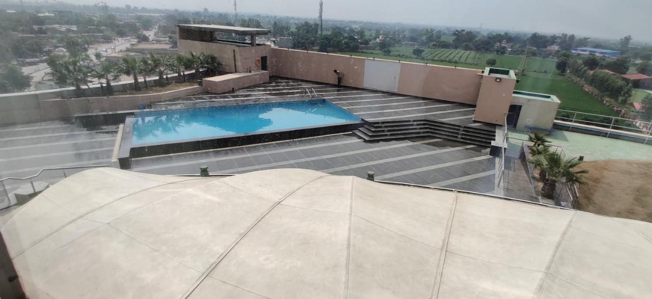 Country Inn & Suites By Radisson, Bathinda Exterior photo