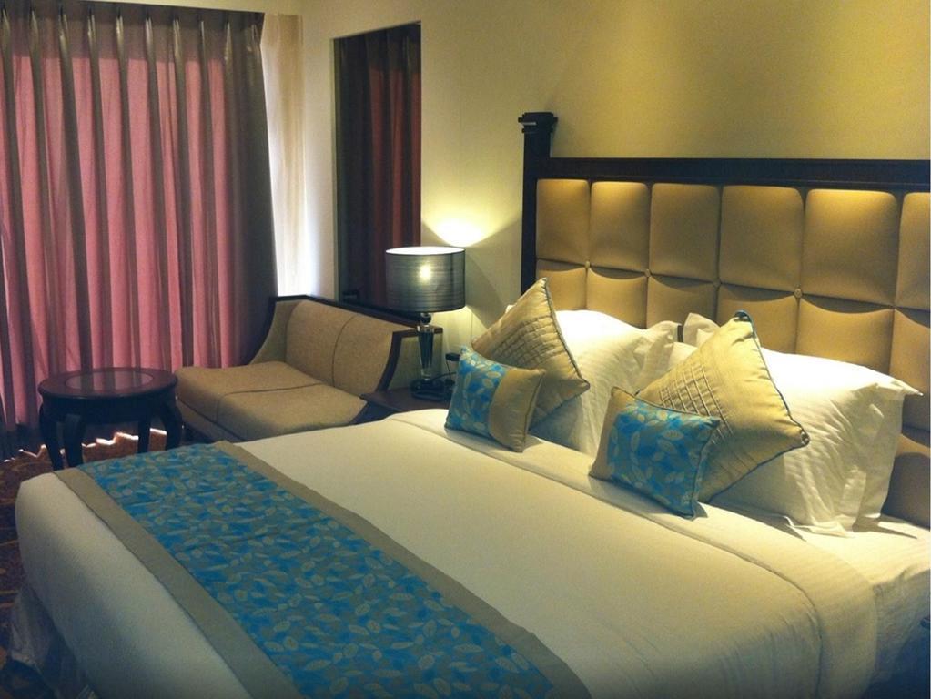 Country Inn & Suites By Radisson, Bathinda Exterior photo