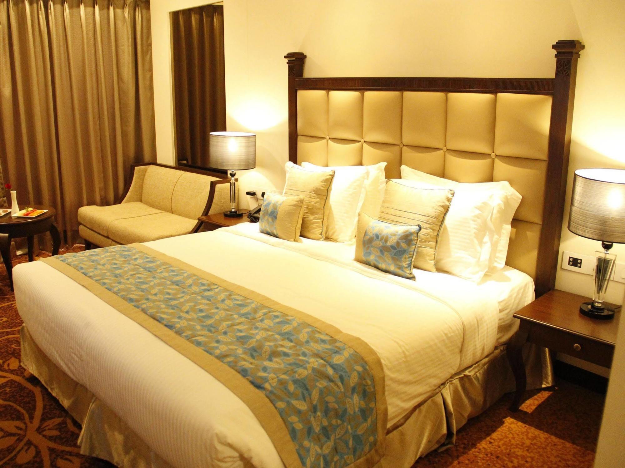 Country Inn & Suites By Radisson, Bathinda Exterior photo